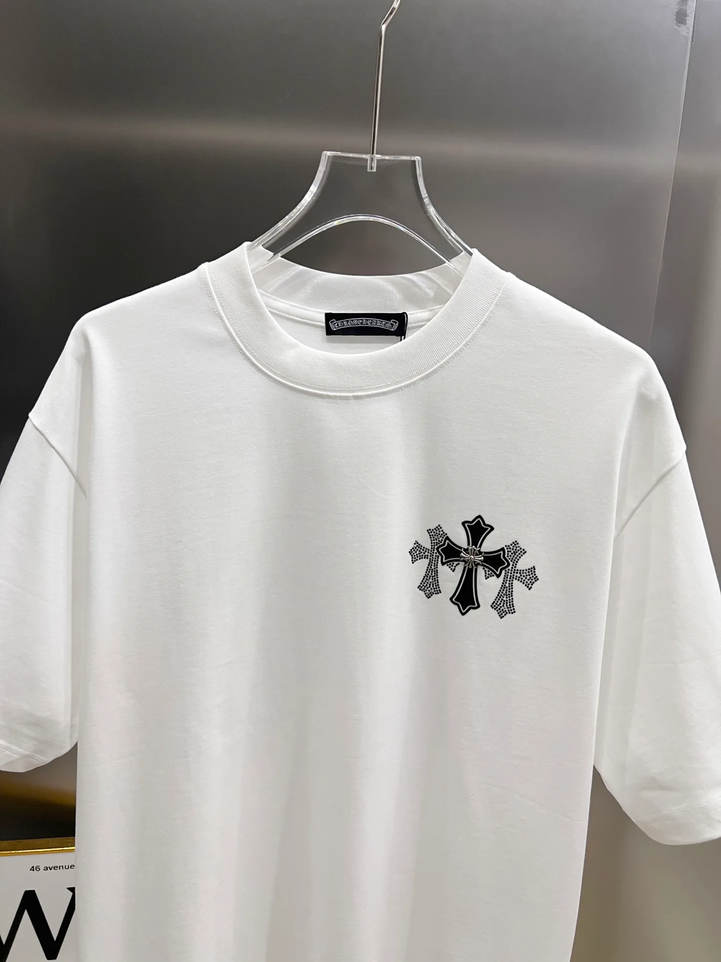 🅿️190 CH Crow 2025 Autumn and Winter New Short-sleeved T-shirt Cross leather craft Customized hardware metal + Middle Eastern Australian diamond design craft The real thing is great🔥Same style for men and women, loose version Size S M L XL XXL Five sizes Black White Angora Red